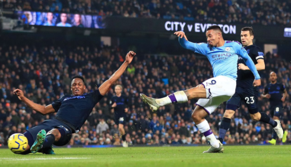 英超-曼城2-1击败埃弗顿 热苏斯7分钟2球布拉沃送礼 英超-曼城2-1击败埃弗顿 热苏斯7分钟2球布拉沃送礼