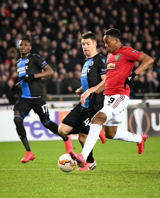 欧联杯-马夏尔破门+远射中柱 曼联客场1-1战平布鲁日 欧联杯-马夏尔破门+远射中柱 曼联客场1-1战平布鲁日