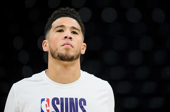 太阳客场131-111送爵士3连败 卢比奥22+11+7断 布克24+10 米切尔38分 太阳客场131-111送爵士3连败 卢比奥22+11+7断 布克24+10 米切尔38分