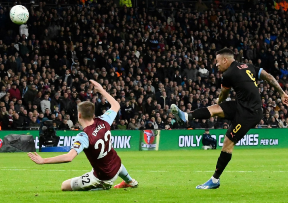 联赛杯-曼城2-1力克阿斯顿维拉实现联赛杯三连冠 阿圭罗破门罗德里建功 联赛杯-曼城2-1力克阿斯顿维拉实现联赛杯三连冠 阿圭罗破门罗德里建功