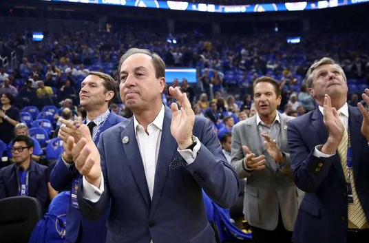 勇士若工资帽下降1100万 奢侈税将会暴涨至1.95亿超全队薪水 勇士若工资帽下降1100万 奢侈税将会暴涨至1.95亿超全队薪水