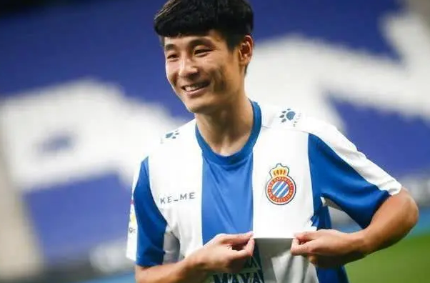 财神爷?西班牙人已与武磊开启续约谈判!球队利润较去年增长116.14% 财神爷?西班牙人已与武磊开启续约谈判!球队利润较去年增长116.14%