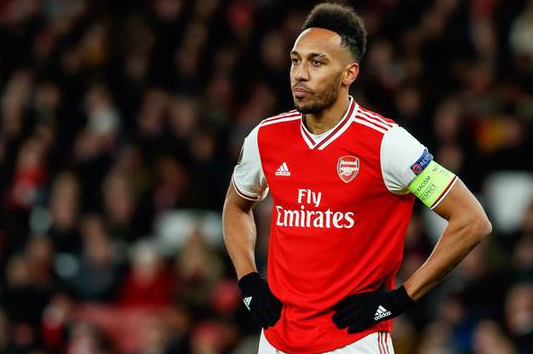 镜报:皇马追求阿森纳前锋奥巴梅扬 报价4000万镑 镜报:皇马追求阿森纳前锋奥巴梅扬 报价4000万镑