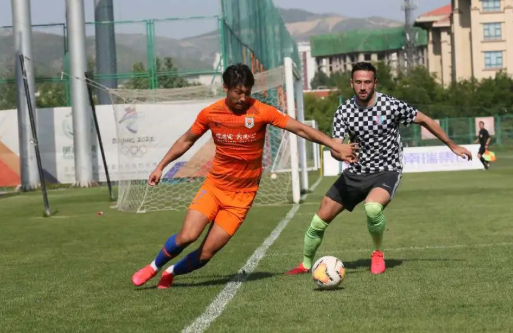 热身赛-山东鲁能0-0石家庄永昌 穆里奇险破门韩镕泽屡救险 热身赛-山东鲁能0-0石家庄永昌 穆里奇险破门韩镕泽屡救险