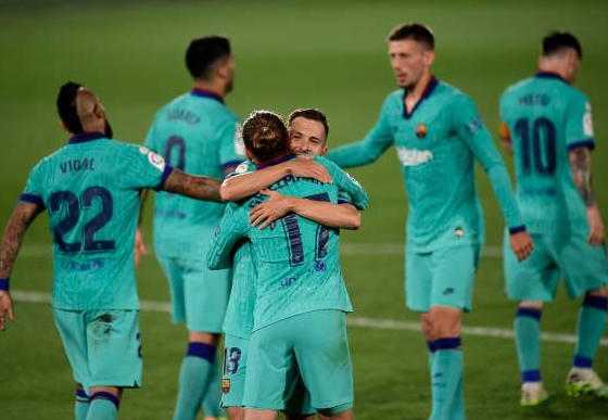 西甲-巴萨4-1轻取黄潜 梅西2助攻+中柱格刀神仙球破荒 西甲-巴萨4-1轻取黄潜 梅西2助攻+中柱格刀神仙球破荒