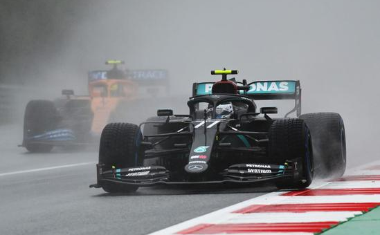 F1施蒂利亚站：汉密尔顿1.2秒优势夺杆 维斯塔潘第2