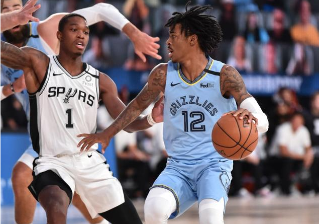 德罗赞罚球绝杀 穆雷21+10 莫兰特25+9+9 马刺108-106险胜灰熊 德罗赞罚球绝杀 穆雷21+10 莫兰特25+9+9 马刺108-106险胜灰熊