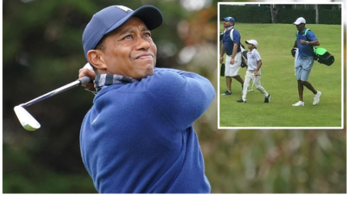 虎父无犬子!伍兹儿子抓3小鸟夺冠 老虎拎包当球童