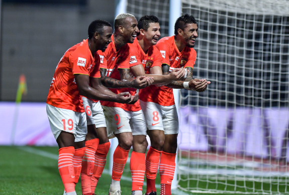 中超-广州恒大4-1大胜上海申花 曹赟定世界波塔利斯卡建功 中超-广州恒大4-1大胜上海申花 曹赟定世界波塔利斯卡建功