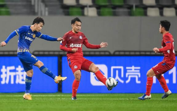 足协杯-苏宁7-2大胜梅州晋级 5将建功张诚谢鹏飞各2球 足协杯-苏宁7-2大胜梅州晋级 5将建功张诚谢鹏飞各2球