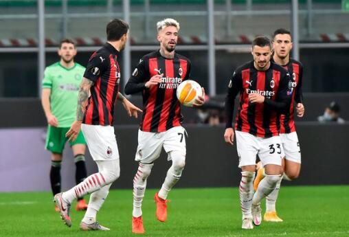 欧联-米兰4-2逆转凯尔特人提前出线 海于格传射恰神世界波 欧联-米兰4-2逆转凯尔特人提前出线 海于格传射恰神世界波