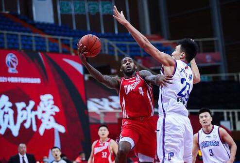 CBA-青岛113-105力克天津 亚当斯39+11刘传兴轰18+15+5帽 CBA-青岛113-105力克天津 亚当斯39+11刘传兴轰18+15+5帽