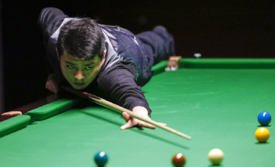 英锦赛特鲁姆普两破百6-2鲁宁 决赛与罗伯逊争冠 英锦赛特鲁姆普两破百6-2鲁宁 决赛与罗伯逊争冠