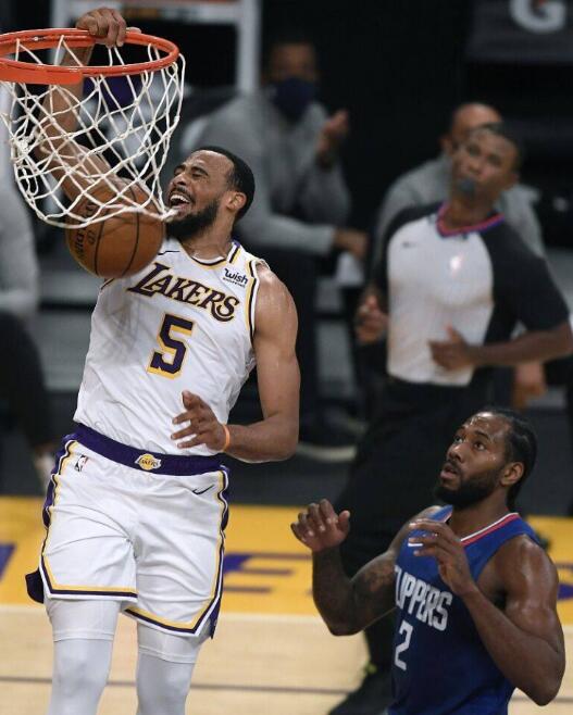 湖人131-106大胜快船 塔克33+10 库兹马25分 詹眉缺阵 湖人131-106大胜快船 塔克33+10 库兹马25分 詹眉缺阵