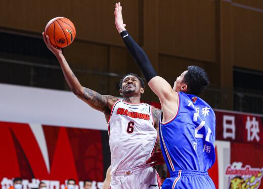 CBA-广东110-87轻取天津获8连胜 马尚18分苏伟12分 CBA-广东110-87轻取天津获8连胜 马尚18分苏伟12分