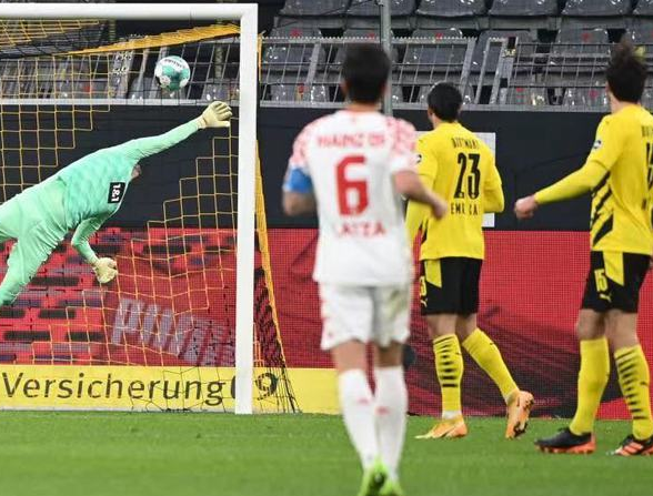 德甲-穆尼耶破门+造点罗伊斯罚丢 多特1-1美因茨 德甲-穆尼耶破门+造点罗伊斯罚丢 多特1-1美因茨