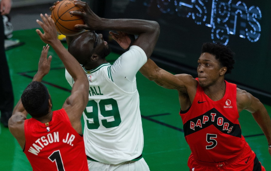 奥杰莱24分抢镜双探花 洛瑞24+6 凯尔特人120-106轻取猛龙 奥杰莱24分抢镜双探花 洛瑞24+6 凯尔特人120-106轻取猛龙