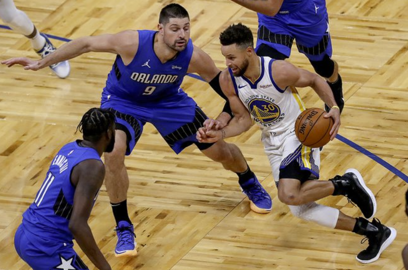 武切维奇30+16+10 库里29+7+11 魔术124-120险胜勇士 武切维奇30+16+10 库里29+7+11 魔术124-120险胜勇士