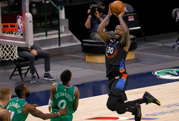 尼克斯117-109击败独行侠获5连胜 兰德尔44+10+7东契奇19助攻 尼克斯117-109击败独行侠获5连胜 兰德尔44+10+7东契奇19助攻