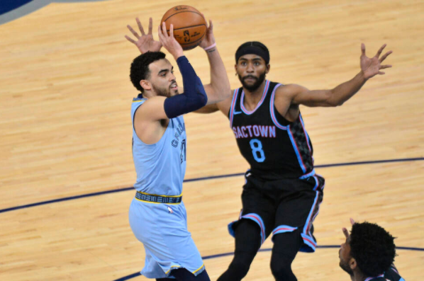 灰熊5人上双107-106险胜国王迎5连胜 温斯洛25+13琼斯两双 灰熊5人上双107-106险胜国王迎5连胜 温斯洛25+13琼斯两双