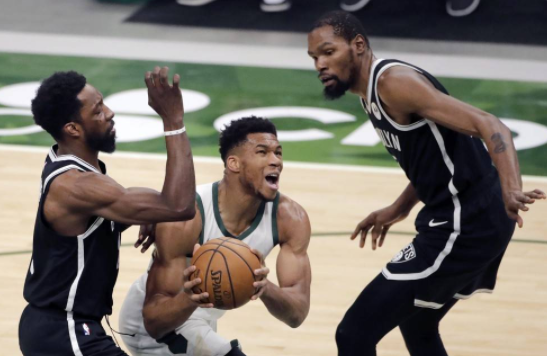 6日NBA前瞻:篮网欲擒雄鹿夺开门红 三巨头围攻字母哥 6日NBA前瞻:篮网欲擒雄鹿夺开门红 三巨头围攻字母哥