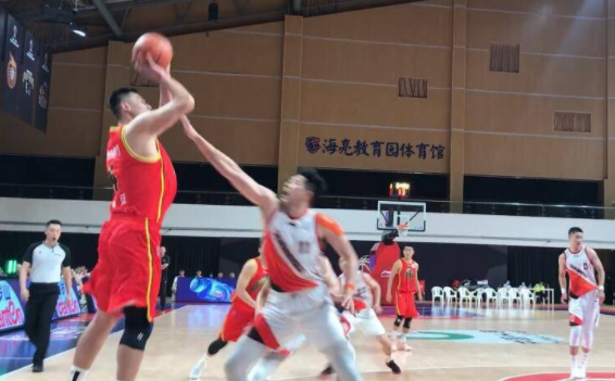 季前热身赛-江苏66-59力擒吉林 吴冠希10+10姜伟泽18分 季前热身赛-江苏66-59力擒吉林 吴冠希10+10姜伟泽18分