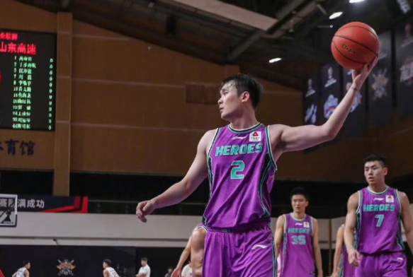 山东105-93胜北控获开门红 丁彦雨航19分陶汉林24+16 山东105-93胜北控获开门红 丁彦雨航19分陶汉林24+16