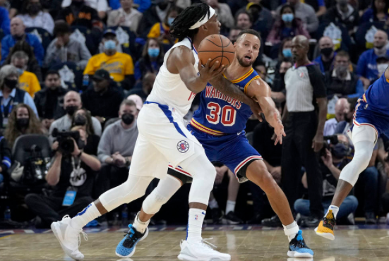 库里45+10泡椒空砍29+11+6 勇士115-113擒快船开季两连胜 库里45+10泡椒空砍29+11+6 勇士115-113擒快船开季两连胜