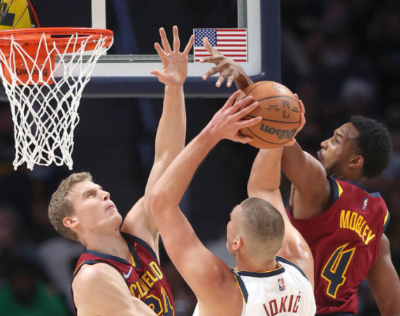 骑士99-87轻取掘金 约基奇24+19乐福22分 骑士99-87轻取掘金 约基奇24+19乐福22分