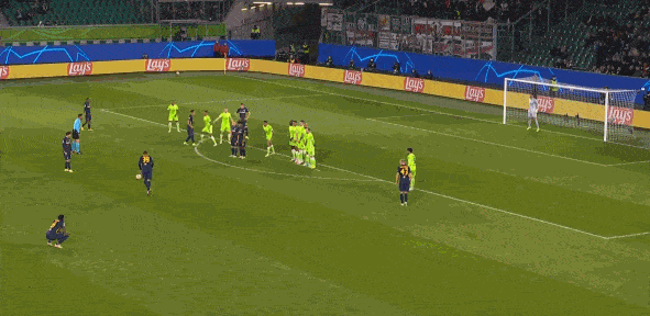 萨尔茨堡红牛铁卫圆月弯刀 萨尔茨堡红牛铁卫圆月弯刀