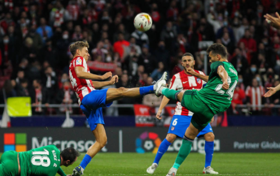 西甲-马竞1-0奥萨苏纳 格子进球被吹费利佩头球绝杀 西甲-马竞1-0奥萨苏纳 格子进球被吹费利佩头球绝杀