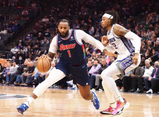 希尔德21+9庄神怒摘23板 国王换帅94-102负76人延续连败