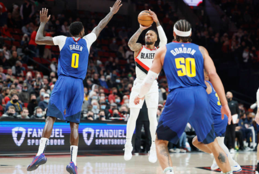 利拉德麦科勒姆合砍57分 开拓者119-100擒掘金斩获四连胜 利拉德麦科勒姆合砍57分 开拓者119-100擒掘金斩获四连胜