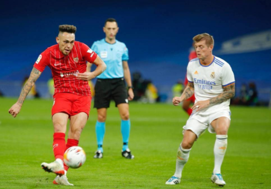 西甲-皇马主场2-1塞维利亚 本泽马破门维尼修斯世界波绝杀 西甲-皇马主场2-1塞维利亚 本泽马破门维尼修斯世界波绝杀