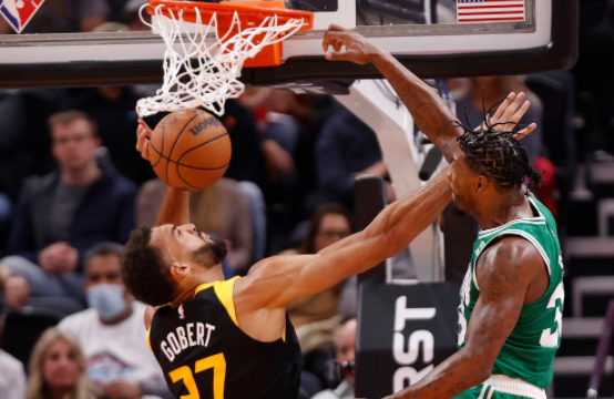 米切尔34+6塔图姆空砍37分 爵士137-130击败凯尔特人获3连胜 米切尔34+6塔图姆空砍37分 爵士137-130击败凯尔特人获3连胜