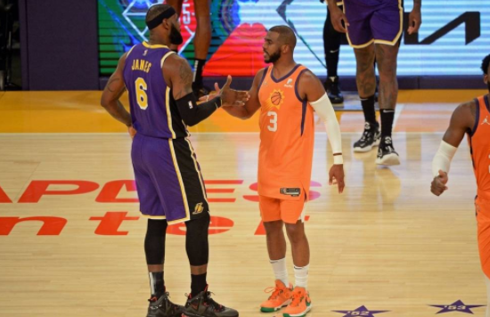 22日NBA前瞻:詹皇威少PK保罗布克 森林狼欲擒独行侠冲5连胜 22日NBA前瞻:詹皇威少PK保罗布克 森林狼欲擒独行侠冲5连胜