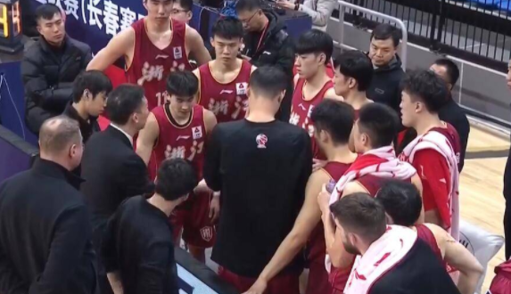 浙江113-86轻取山东获五连胜 吴前砍18+9领全队六人上双 浙江113-86轻取山东获五连胜 吴前砍18+9领全队六人上双