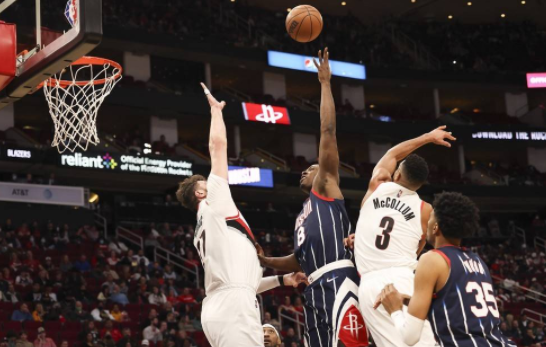 CJ26分伍德21+15 开拓者三人20+以125-110送火箭三连败 CJ26分伍德21+15 开拓者三人20+以125-110送火箭三连败