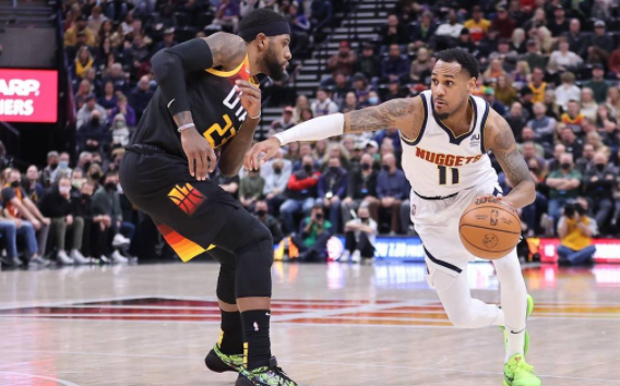 爵士108-104胜掘金 康利17+5福布斯26分 约基奇戈登轮休 爵士108-104胜掘金 康利17+5福布斯26分 约基奇戈登轮休