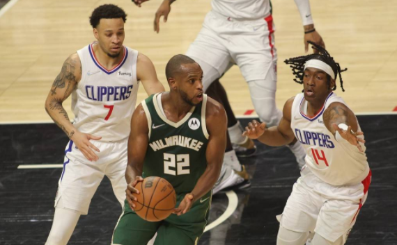 快船113-137不敌雄鹿 字母哥28+10霍乐迪27+13 快船113-137不敌雄鹿 字母哥28+10霍乐迪27+13