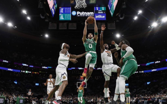 绿军108-102击败掘金豪取7连胜 塔图姆24+6约基奇空砍三双 绿军108-102击败掘金豪取7连胜 塔图姆24+6约基奇空砍三双