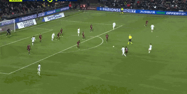 米利克倒勾破门 米利克倒勾破门