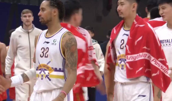 沈梓捷18+12顾全27分 廖三宁复出深圳101-89胜北控取连胜 沈梓捷18+12顾全27分 廖三宁复出深圳101-89胜北控取连胜