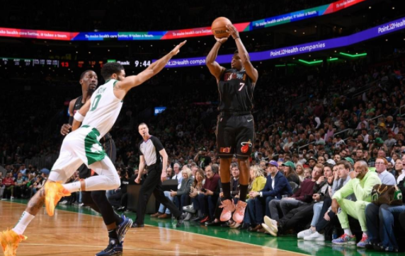 热火106-98擒绿军迎2连胜 洛瑞23+8塔图姆23分 斯玛特被逐 热火106-98擒绿军迎2连胜 洛瑞23+8塔图姆23分 斯玛特被逐