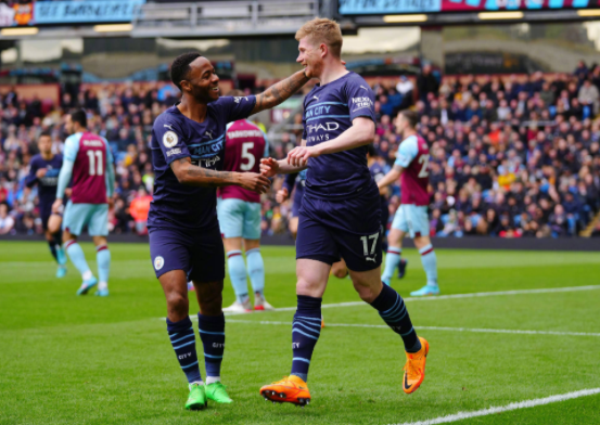 英超-曼城2-0伯恩利重回榜首 斯特林两助攻丁丁破门 英超-曼城2-0伯恩利重回榜首 斯特林两助攻丁丁破门