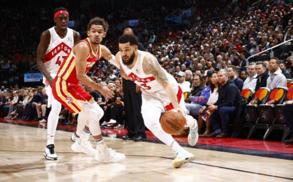 西亚卡姆31+13特雷-杨26分 范乔丹关键三分猛龙118-108胜老鹰 西亚卡姆31+13特雷-杨26分 范乔丹关键三分猛龙118-108胜老鹰