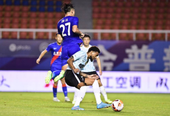 中超-申花2-0击败武汉长江升至第2 朱建荣倒钩钱杰给世界波 中超-申花2-0击败武汉长江升至第2 朱建荣倒钩钱杰给世界波