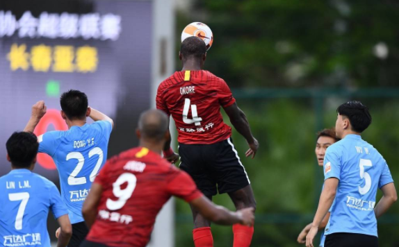 中超-大连人2-2亚泰 吴伟世界波儒尼奥尔任意球绝平 中超-大连人2-2亚泰 吴伟世界波儒尼奥尔任意球绝平