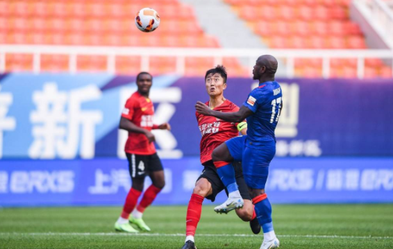 中超-九人申花0-0战平长春亚泰 艾迪染红杨泽翔替补2分钟直红 中超-九人申花0-0战平长春亚泰 艾迪染红杨泽翔替补2分钟直红