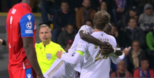 欧冠-拜仁4-2击败比尔森提前出线 格雷茨卡2射1传马内、穆勒破门 欧冠-拜仁4-2击败比尔森提前出线 格雷茨卡2射1传马内、穆勒破门